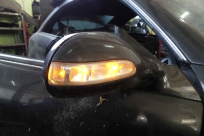 Зеркало правое 15pin mercedes clk c209 w209 197u фото №1