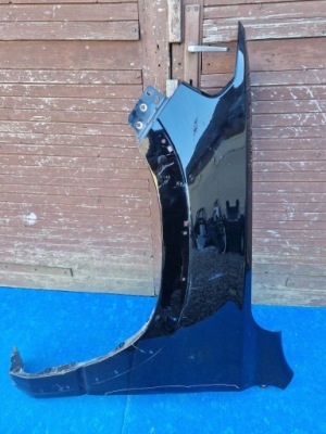 Крила лівий передній dodge ram v 2019r- фото №1