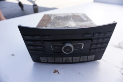 Радіо mercedes a2129017506 фото №1