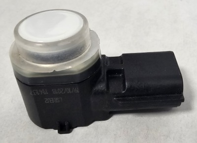 Новый оригинальный номер датчик парковки pdc renault captur clio iv scenic iii 284429973r фото №1