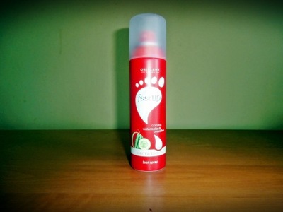 Spray do stóp Feet Up z arbuzem ogórkiem Oriflame