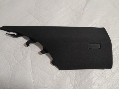 Обшивка стійка audi оригінальний номер 8v5867245 фото №1