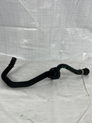 Mercedes cls 257 пабтрубок  шланг трубка воды a2385017500 фото №1