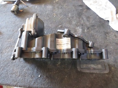 Колектор всмоктуючий 059129712bn vw фото №1