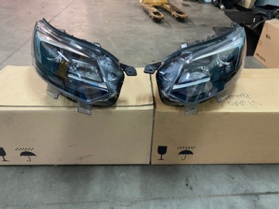 Opel zafira d iv vivaro iii ксенон левый правый фото №1