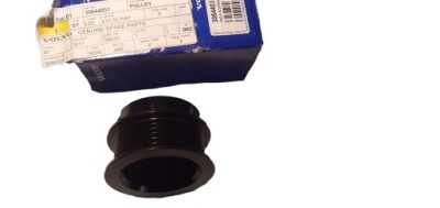Volvo v40 v40cc xc40 зчеплення генератора 30644031 фото №1