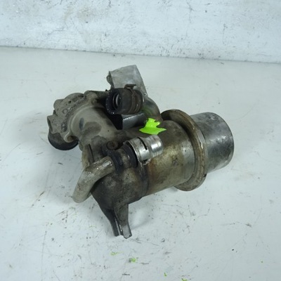 Skoda rapid 1.6tdi радіатор вихлопних газів 04l131512ag фото №1