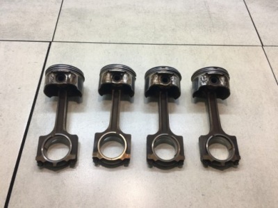 Поршень шатун focus mk2 1.8 16v фото №1