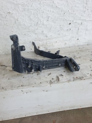 Кронштейн поріг daf xf xg 2315005 лівий фото №1