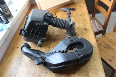 Корпус фильтра воздуха расходомер auris ii 1.3 фото №1