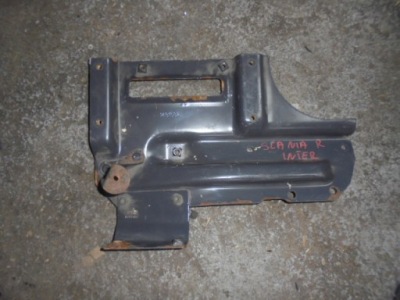 Кронштейн бампера підніжка scania 1431582 ліва фото №1