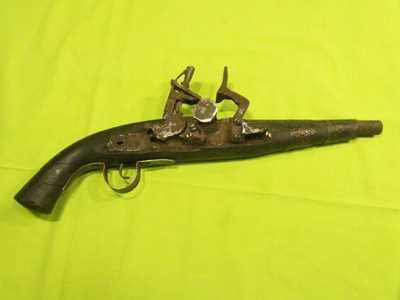 PISTOLET SKAŁKOWY