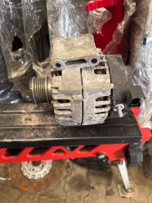 26. генератор mercedes a0009068706 фото №1