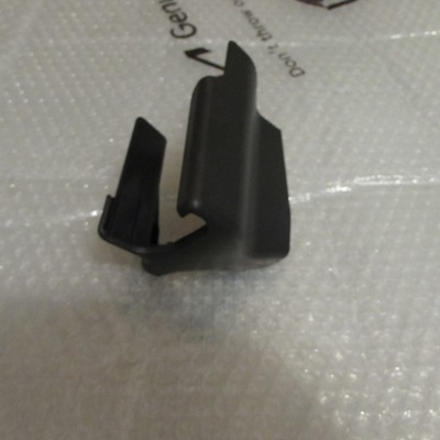 Захист -заглушка сидіння toyota auris ii фото №1