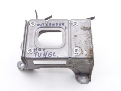 Outlander ii 06-12 кронштейн туннель среднего фото №1