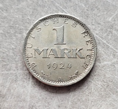 145) NIEMCY srebro - 1 Marka - 1924 r. - A