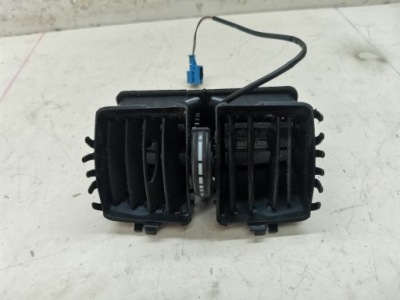 Решётка обдув задний mercedes w204 a2048300954 фото №1