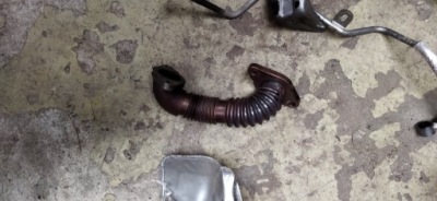 Renault master 4 труба трубка шланг выхлопных газов фото №1