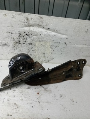 Audi a3 8p важіль правий задня 1k0501476 фото №1