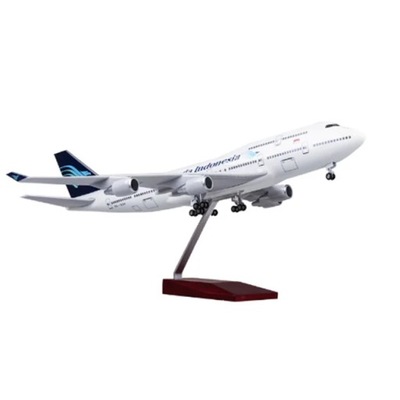 Model w skali 1/150 Diecast żywica samolot Boeing B747 Garuda indonezja lin