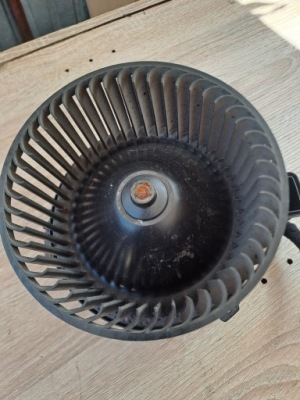 Bmw 5 g30 g31 вентилятор обдув 0130309508 фото №1