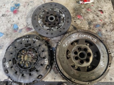 Renault laguna 2 2.0t колесо двухмассовый прижим диск фото №1