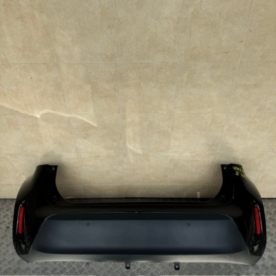 Бампер задній kompletny toyota yaris cross 2020 rok hybrid 4 pdc фото №1