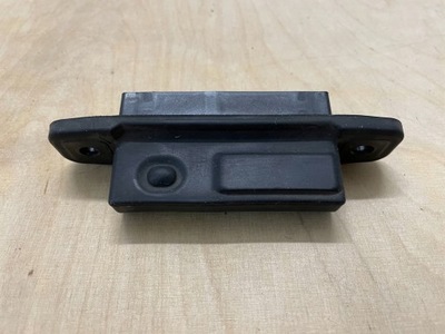 Toyota rav4 iv 2013- кнопка открывания крышки задняя фото №1