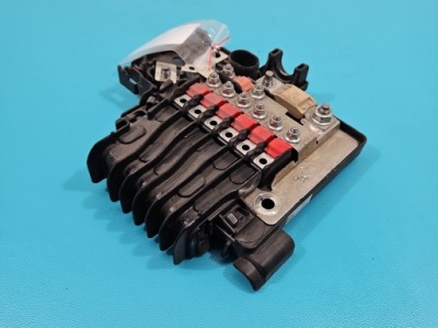 Коробка предохранителей tesla model s 1013272-00-e фото №1