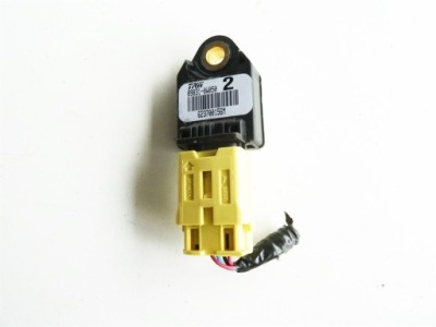 Датчик ударный toyota yaris 2 2006-2011 год 89831-0w050 фото №1