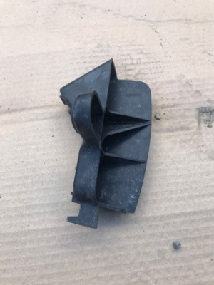 Audi оригинальный номер 4f9807898a направляющая бампера фото №1