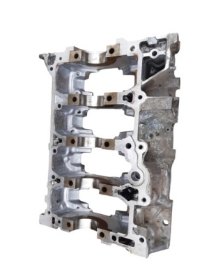 Основание вала коленчатого 2ad-fhv lexus is220d 2.2d 6401473 фото №1