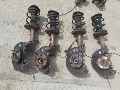 Toyota corolla verso ii mcperson правый 1,8 ступица фото №1