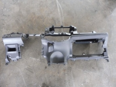 Консоль dół приборная панель toyota yaris iii фото №1