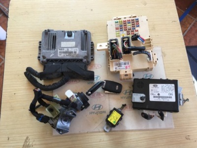 Kia ceed ii 12- 1.6 crdi бортовой компьютер набор стартовый 39111-2a976 фото №1