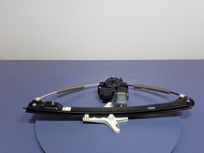 Skoda superb iii sedan подъемник стекло задняя правый фото №1