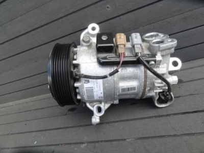 Renault twingo iii 2021 lift компрессор 926005861r фото №1