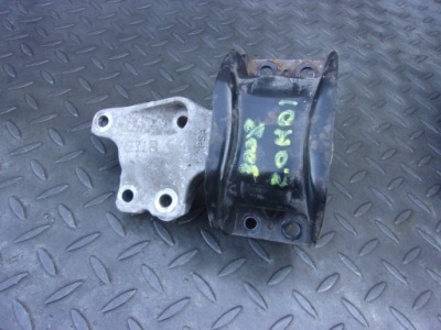 Peugeot 3008 5008 2.0 hdi кронштейн подушка двигателя фото №1