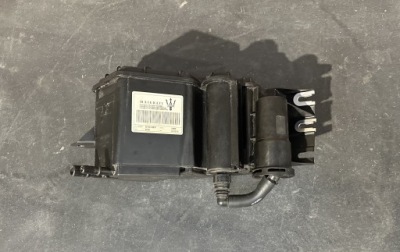 Фильтр угольный maserati levante 6700332870 фото №1