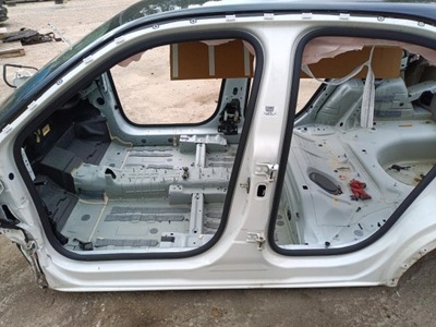 Opel mokka ii b чверть блок двигуна bok поріг лівий ewp фото №1