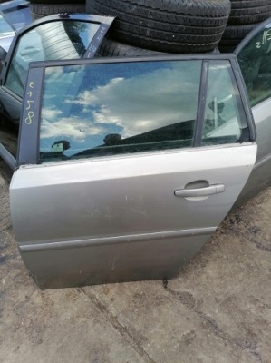 Дверь левое  задняя задние opel vectra c универсал z158 фото №1