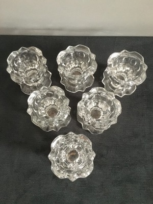 Świeczniki ze szkła prasowanego, 6 sztuk
