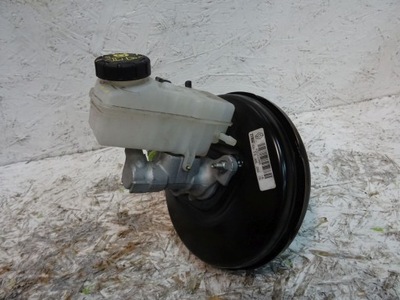 Dacia sandero 1.2b усилитель тормозов тормозные 472103298r фото №1