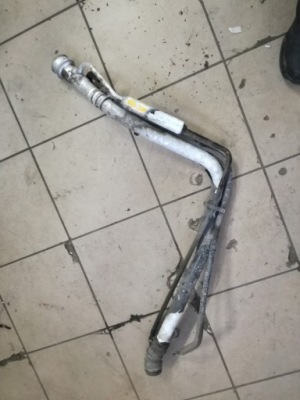 Volvo xc90 1 2002 - 2014 год заливная горловина топливной  8624901 фото №1