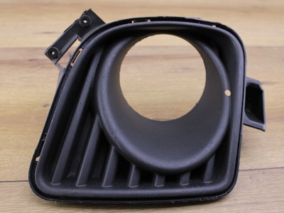 Mini cooper works jcw r55 r56 r57 решітка впуск кронштейн протитуманна фара права перед фото №1