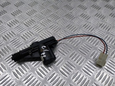 Привод замка центрального правый перед citroen c1 1.0 68687 фото №1