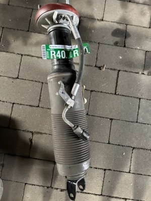 Mercedes w231 амортизатор передній amg фото №1