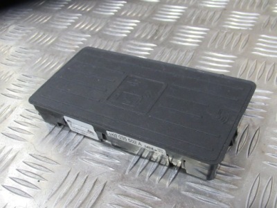 Audi зарядний пристрій індукційна 4k0035502a фото №1