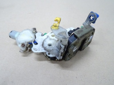 Terrano ii maverick замок дверь левый перед 93-99r фото №1