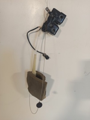 Porsche cayman s 987 замок крышки задняя багажника фото №1